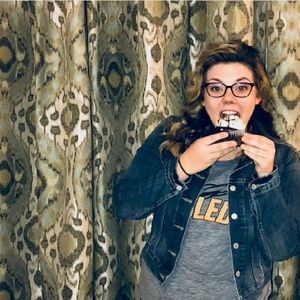 Meet your Posher, Amber